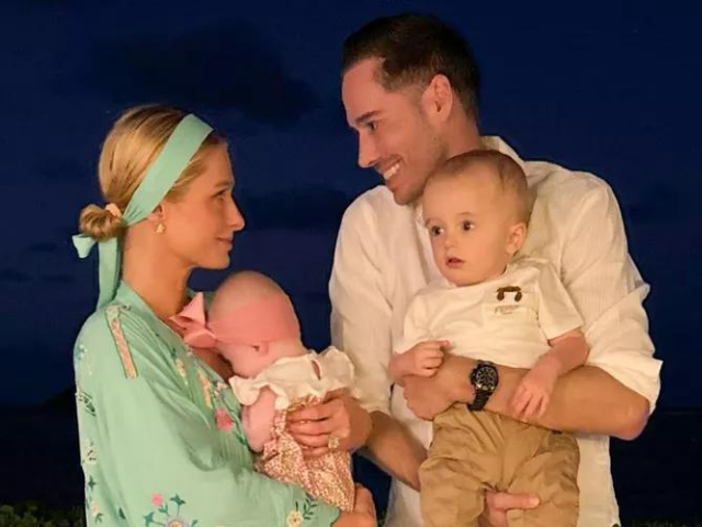 paris hilton and carter reum with their kids phoenix and london photo paris hilton instagram paris hilton and carter reum with their kids phoenix and london photo paris hilton instagram
