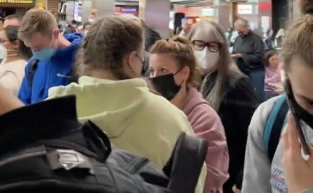 people gather to leave hartsfield jackson atlanta international airport after reported shooting in atlanta georgia u s november 20 2021 in this still image obtained from a social media video photo reuters people gather to leave hartsfield jackson atlanta international airport after reported shooting in atlanta georgia u s november 20 2021 in this still image obtained from a social media video photo reuters