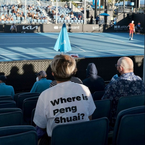 navratilova slams ban on where is peng shuai shirts navratilova slams ban on where is peng shuai shirts