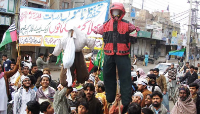 brawling in favour of the blasphemy laws