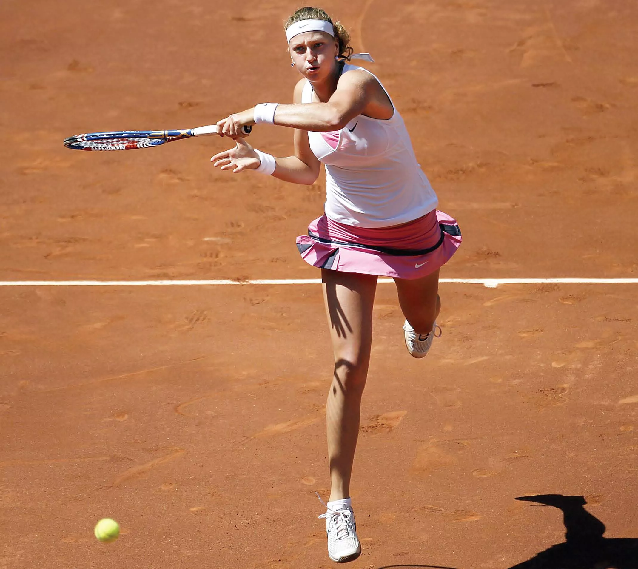 kvitova upsets azarenka to lift madrid women s title kvitova upsets azarenka to lift madrid women s title