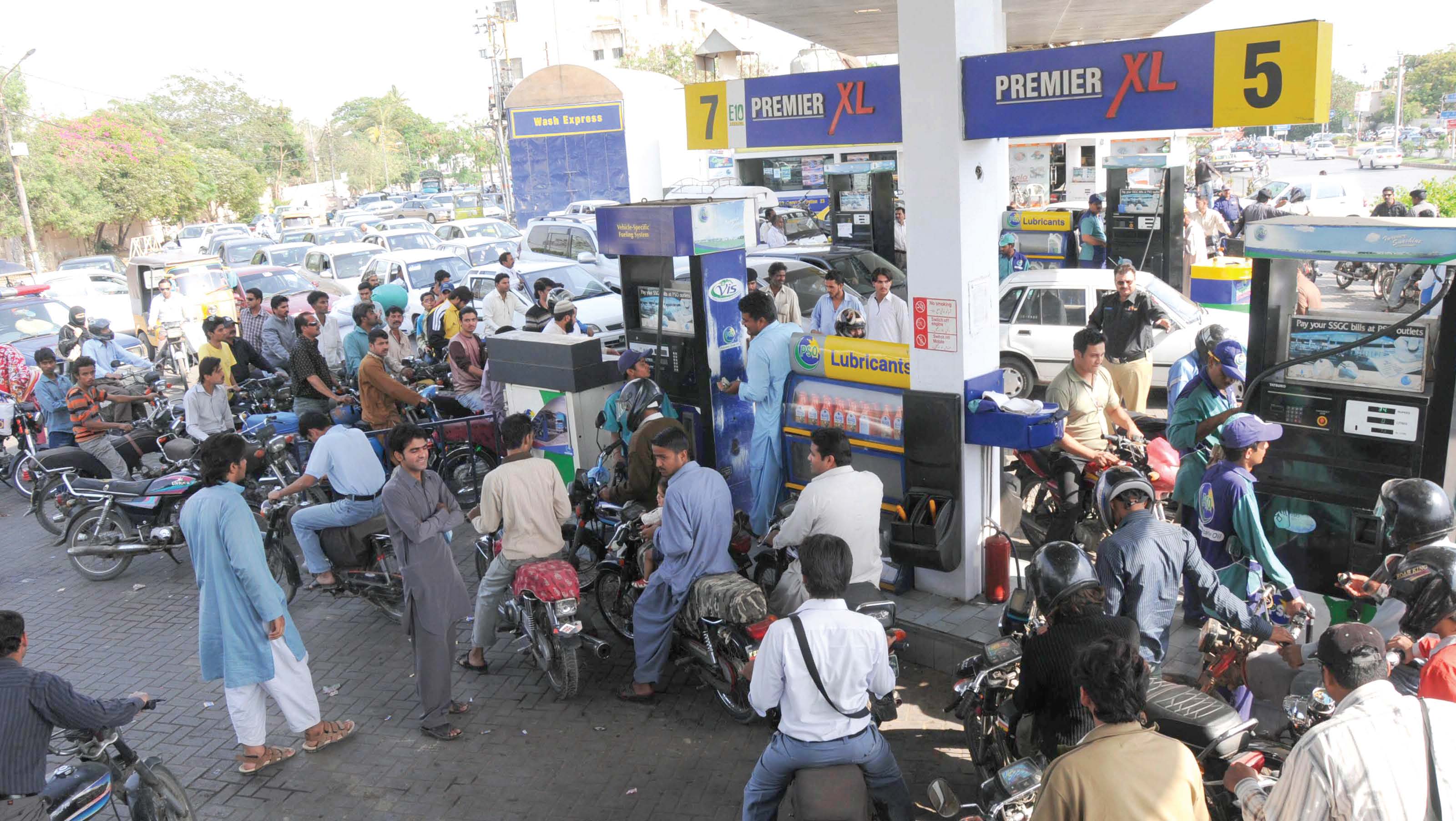 petrol pump operators end strike