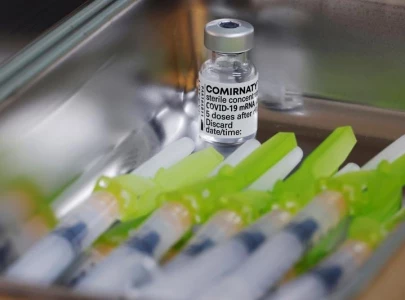 south african variant can break through pfizer vaccine israeli study says
