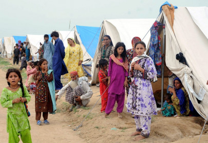 over 18 000 people arrive in karachi