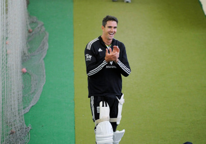 strauss backs pietersen