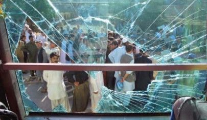 attack on pilgrims bus in quetta leaves two dead