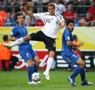 old friends pirlo and gattuso meet on the touchline for first time