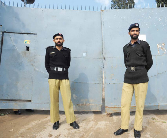 taseer assassination case policemen doctors testify as qadri s trial commences taseer assassination case policemen doctors testify as qadri s trial commences