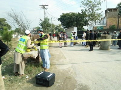 police foil terror attack in charsadda police foil terror attack in charsadda