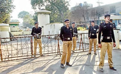 violent proceedings police baton charge protesters arrest 40 violent proceedings police baton charge protesters arrest 40