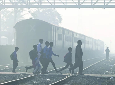 lahore tops global pollution rankings as aqi hits hazardous 403 lahore tops global pollution rankings as aqi hits hazardous 403