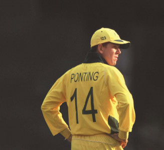 ponting refuses to walk away from cricket