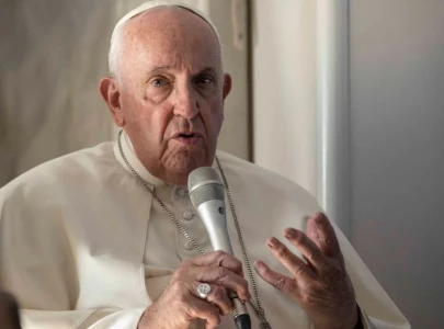 pope francis says laws criminalising lgbt people are a sin and an injustice
