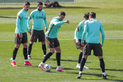 portugal cannot take world cup qualification for granted says coach