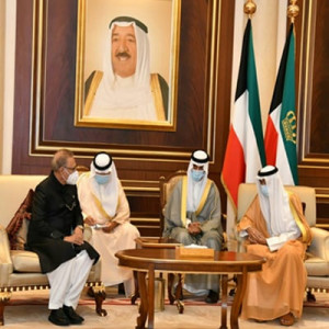 alvi visits kuwait to offer condolences over sheikh sabah s demise
