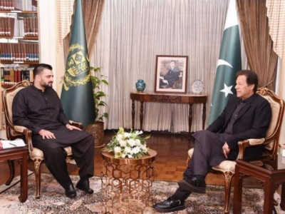 hamza ali abbasi imran khan talk journey to islam counterculture and media s responsibilities hamza ali abbasi imran khan talk journey to islam counterculture and media s responsibilities