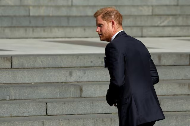 prince harry phone hacking lawsuit four uk editors named prince harry phone hacking lawsuit four uk editors named
