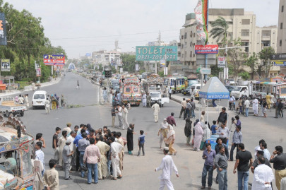 rally dock workers join kesc protest