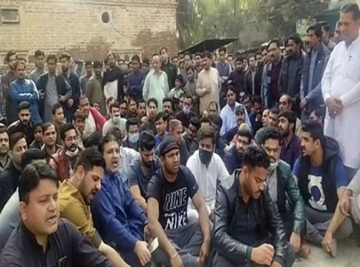 baitani marwat sit in enters 3rd week baitani marwat sit in enters 3rd week