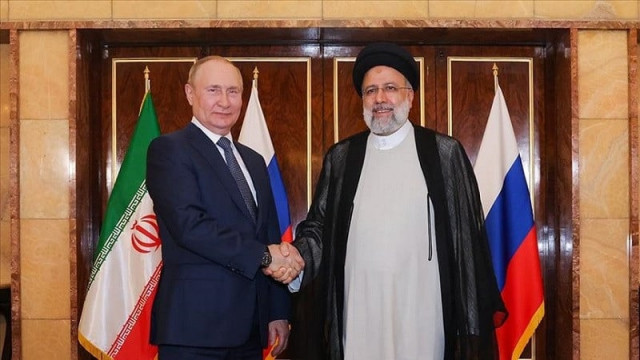 russian president vladimir putin and iranian president ebrahim raisi discuss karabakh brics and economic ties photo anadolu agency russian president vladimir putin and iranian president ebrahim raisi discuss karabakh brics and economic ties photo anadolu agency