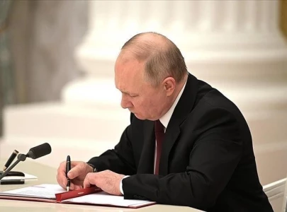 putin signs decree to pay families of russian soldiers killed in ukraine war putin signs decree to pay families of russian soldiers killed in ukraine war