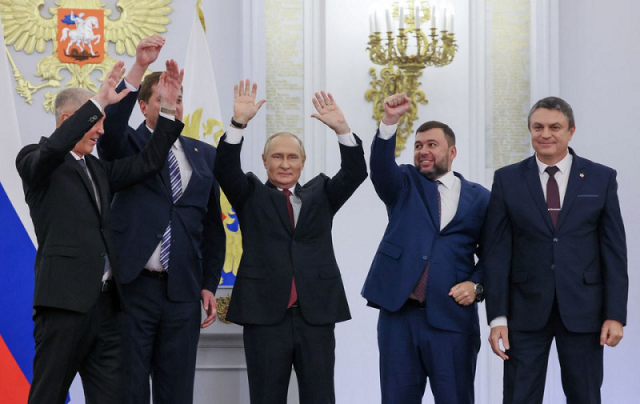 russian president vladimir putin and denis pushilin leonid pasechnik vladimir saldo yevgeny balitsky who are the russian installed leaders in ukraine s donetsk luhansk kherson and zaporizhzhia regions attend a ceremony to declare the annexation of the russian controlled territories of ukraine in the georgievsky hall of the great kremlin palace in moscow russia september 30 2022 photo reuters russian president vladimir putin and denis pushilin leonid pasechnik vladimir saldo yevgeny balitsky who are the russian installed leaders in ukraine s donetsk luhansk kherson and zaporizhzhia regions attend a ceremony to declare the annexation of the russian controlled territories of ukraine in the georgievsky hall of the great kremlin palace in moscow russia september 30 2022 photo reuters