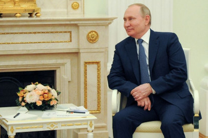 putin tells ukraine to sit down for talks with moscow backed separatists putin tells ukraine to sit down for talks with moscow backed separatists