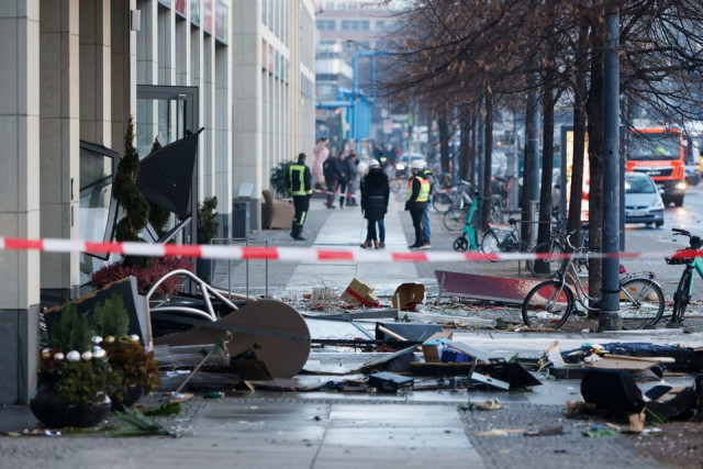 ew of debris on the street outside a hotel after a burst and leak of the aquadom aquarium in central berlin near alexanderplatz in berlin germany december 16 2022 reuters michele tantussi ew of debris on the street outside a hotel after a burst and leak of the aquadom aquarium in central berlin near alexanderplatz in berlin germany december 16 2022 reuters michele tantussi