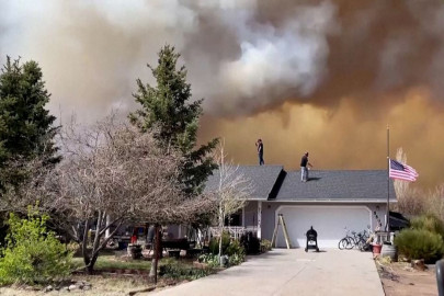 fierce winds drive wildfires in u s southwest by andrew hay fierce winds drive wildfires in u s southwest by andrew hay
