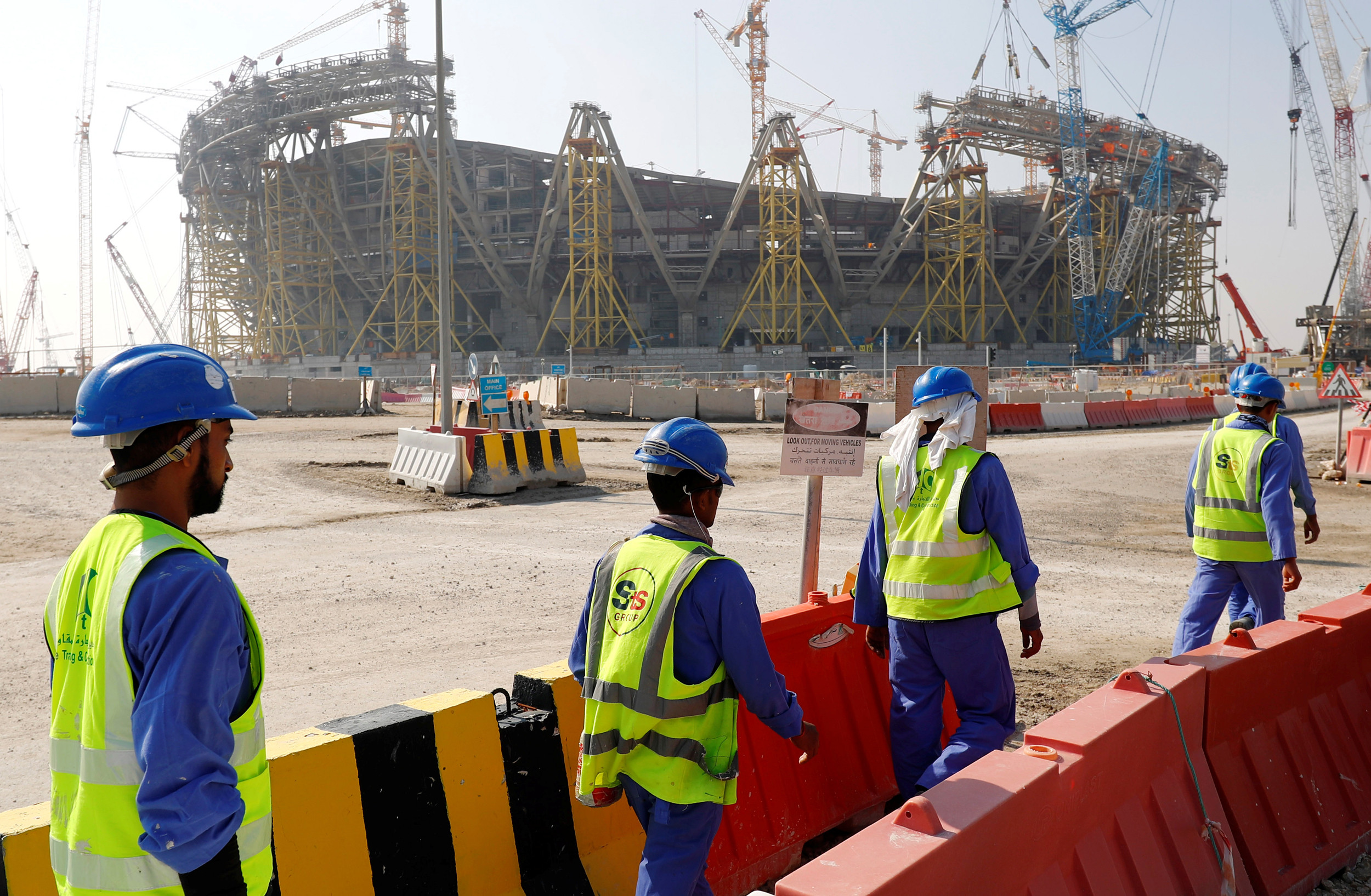 'Unpaid wages top Qatar migrant worker complaints'