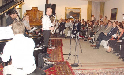 smart act jazz and rain hand in hand smart act jazz and rain hand in hand