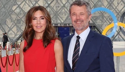 denmark s king shows support in greenland