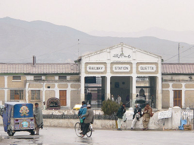 quetta trains run out of fuel