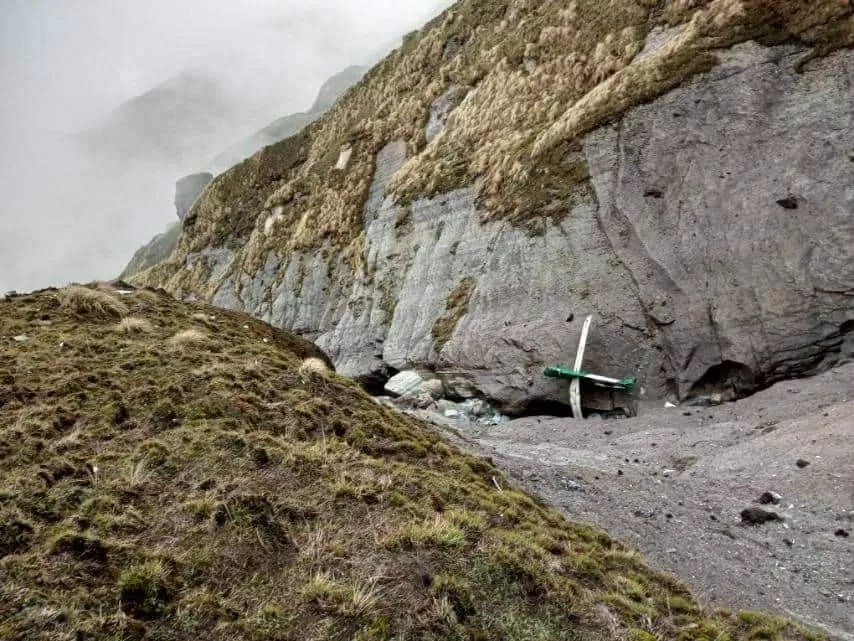 nepal retrieves bodies of six dead in helicopter crash five mexicans among them nepal retrieves bodies of six dead in helicopter crash five mexicans among them