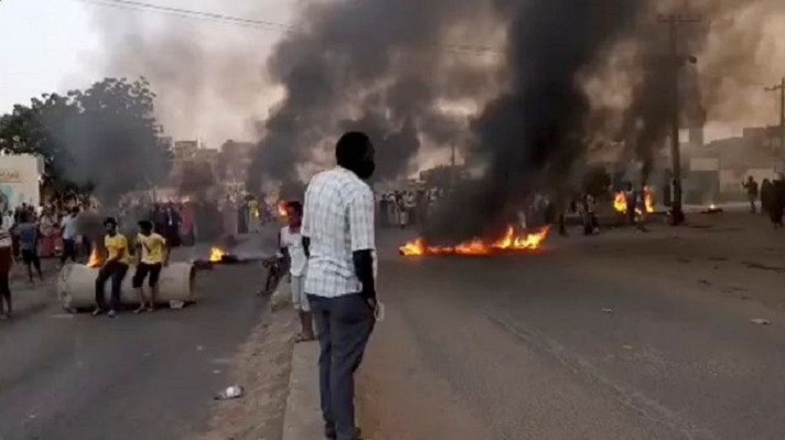 Photo of Three killed as Sudan army seizes power