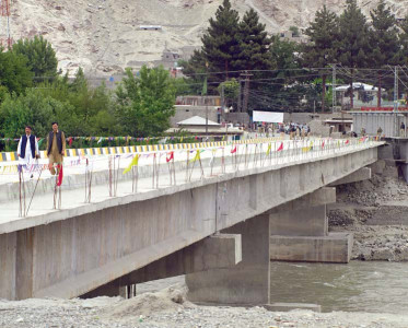 commuting bridging distances easing hardships commuting bridging distances easing hardships