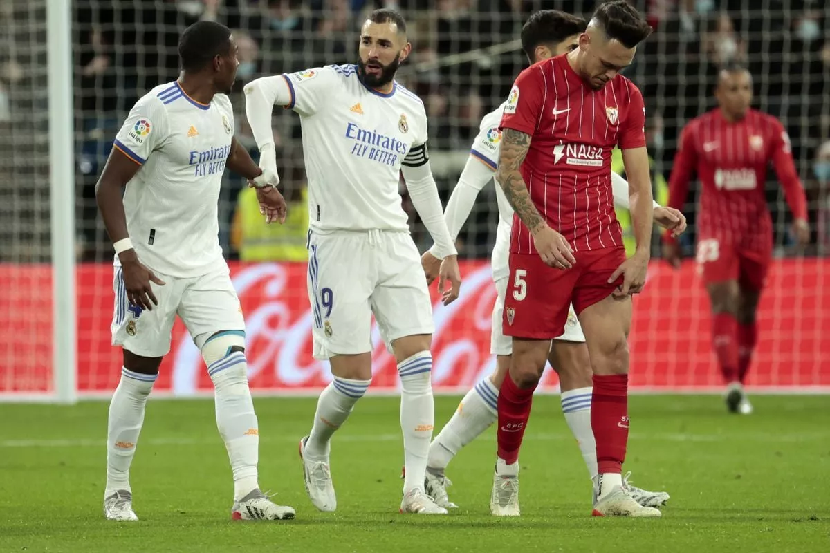 sevilla to fight for top four in real clash sevilla to fight for top four in real clash