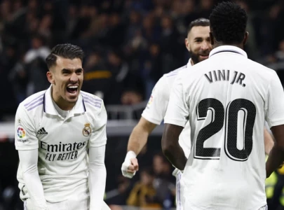 madrid beat valencia but benzema off injured madrid beat valencia but benzema off injured