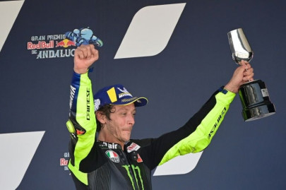 valentino rossi s heirs shine in spain valentino rossi s heirs shine in spain