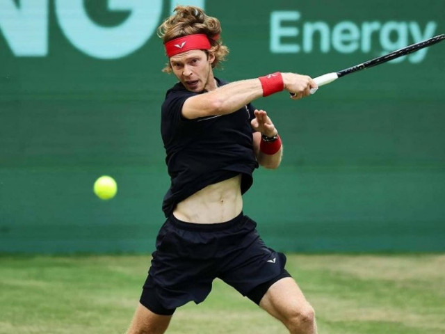 rublev takes revenge on hanfmann in halle