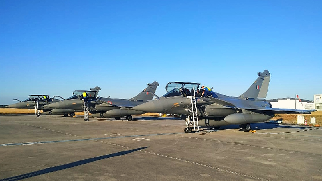 first 5 rafales include 3 single seater and 2 twin seater aircraft photo twitter iaf mcc first 5 rafales include 3 single seater and 2 twin seater aircraft photo twitter iaf mcc