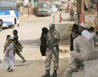 over 100 suspects arrested in baldia landhi operation