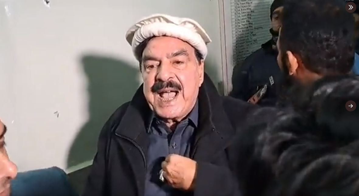 aml chief sheikh rashid at a police station in islamabad on feb 02 2023 screengrab