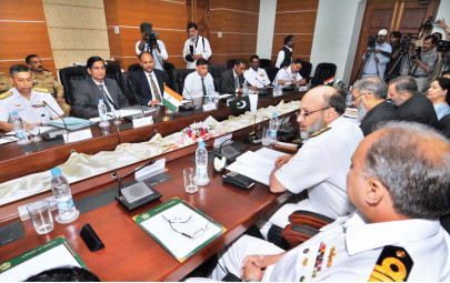 disputed territory pakistan india begin talks on sir creek