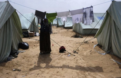 refugees on rise and poor countries bear brunt unhcr