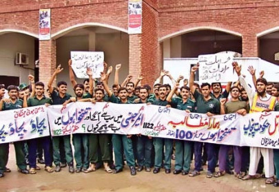 rescue officials ask for a raise