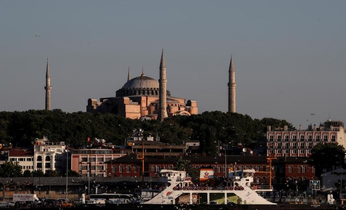 icons and artwork in the building s upper floors and side galleries would remain uncovered photo reuters