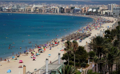 more than half of spanish companies reopen after closing at height of pandemic more than half of spanish companies reopen after closing at height of pandemic