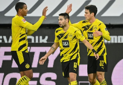 reyna leads charge of bundesliga s rising teen stars reyna leads charge of bundesliga s rising teen stars