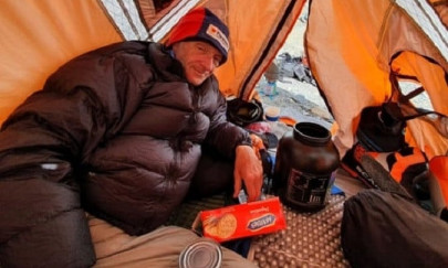 scottish climber dies while attempting to summit k2